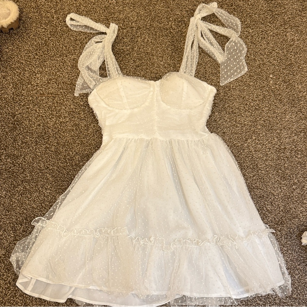Elegant White Mini Dress